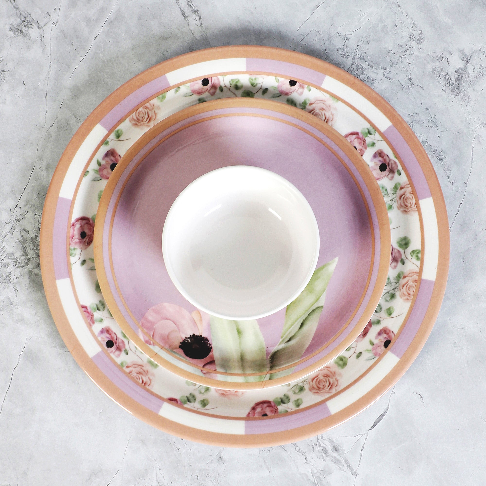 Buy Daisy Delve Dinner Set - 24 Piece Set Dinner Set from Vaaree