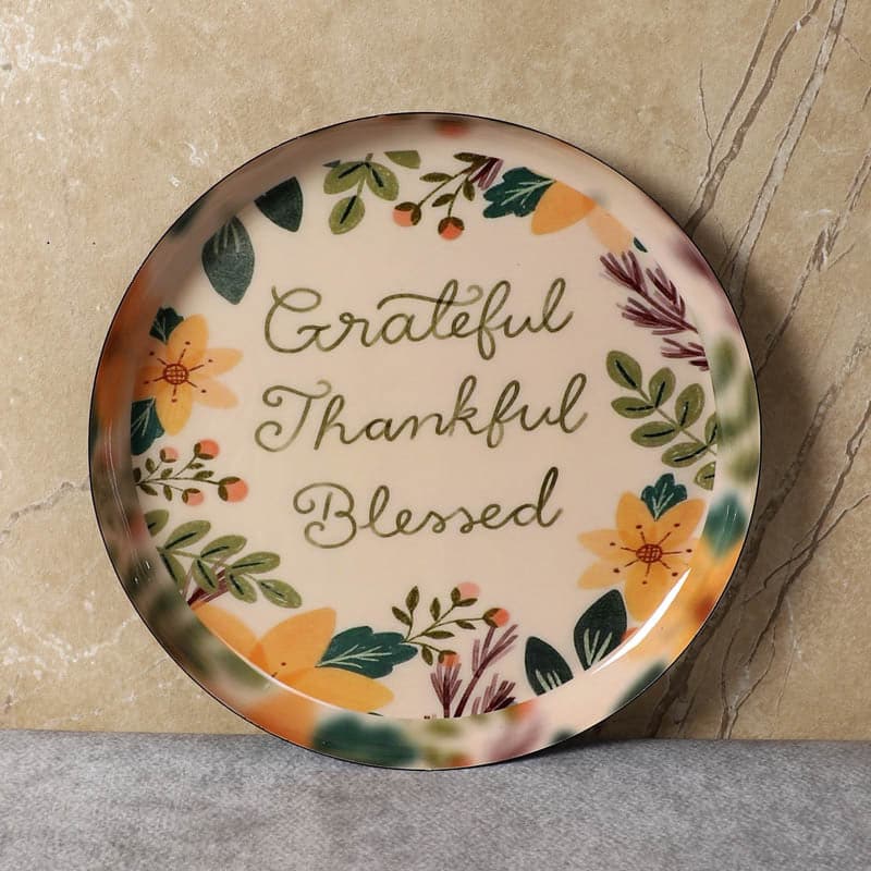 Buy Grateful Charm Wall Plate Wall Plates from Vaaree