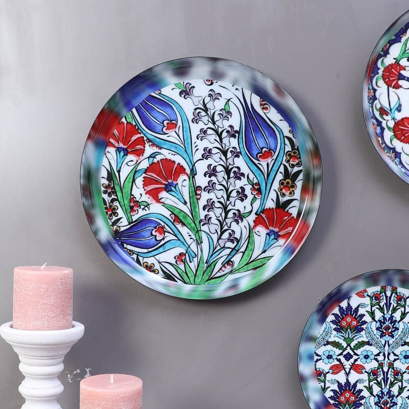 Buy Herola Wall Plate - Set Of Three Wall Plates from Vaaree