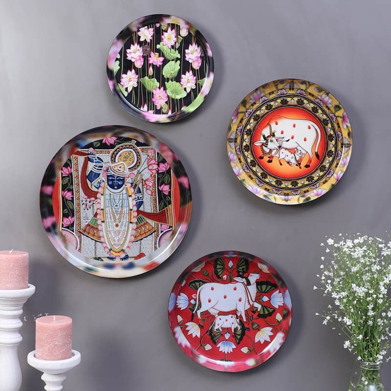 Buy Divine Glory Wall Plate - Set Of Four Wall Plates from Vaaree