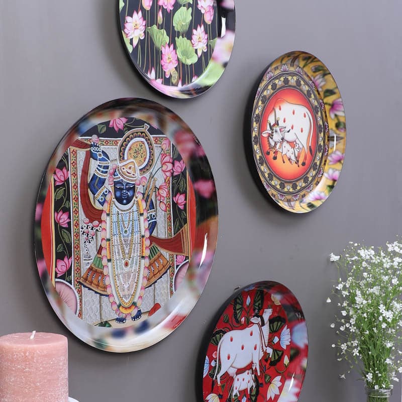 Buy Divine Glory Wall Plate - Set Of Four Wall Plates from Vaaree