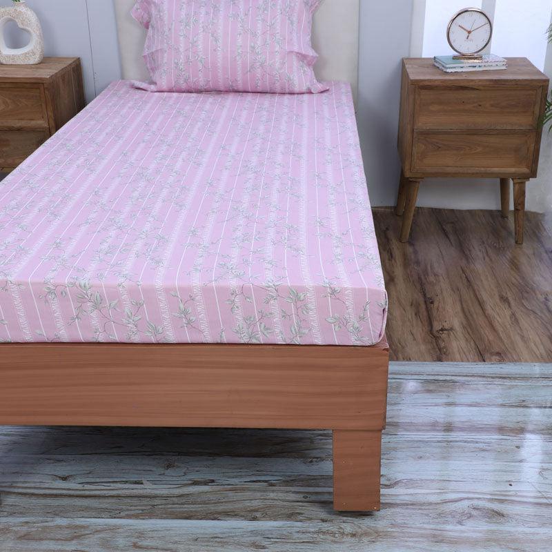 Buy Grassy Flora Printed Bedsheet - Pink Bedsheets from Vaaree