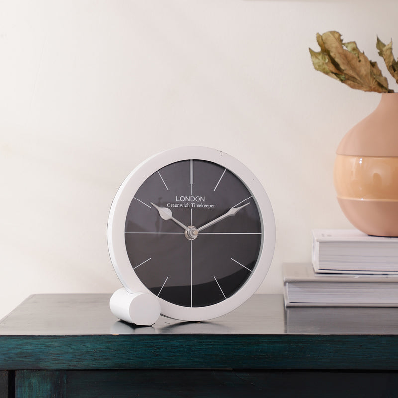 Buy Mabel Table Clock Table Clock from Vaaree