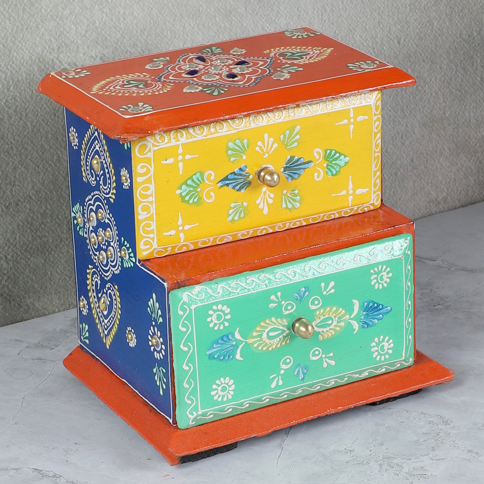 Buy Amoja Handpainted Jewellery Organizer Jewelbox from Vaaree