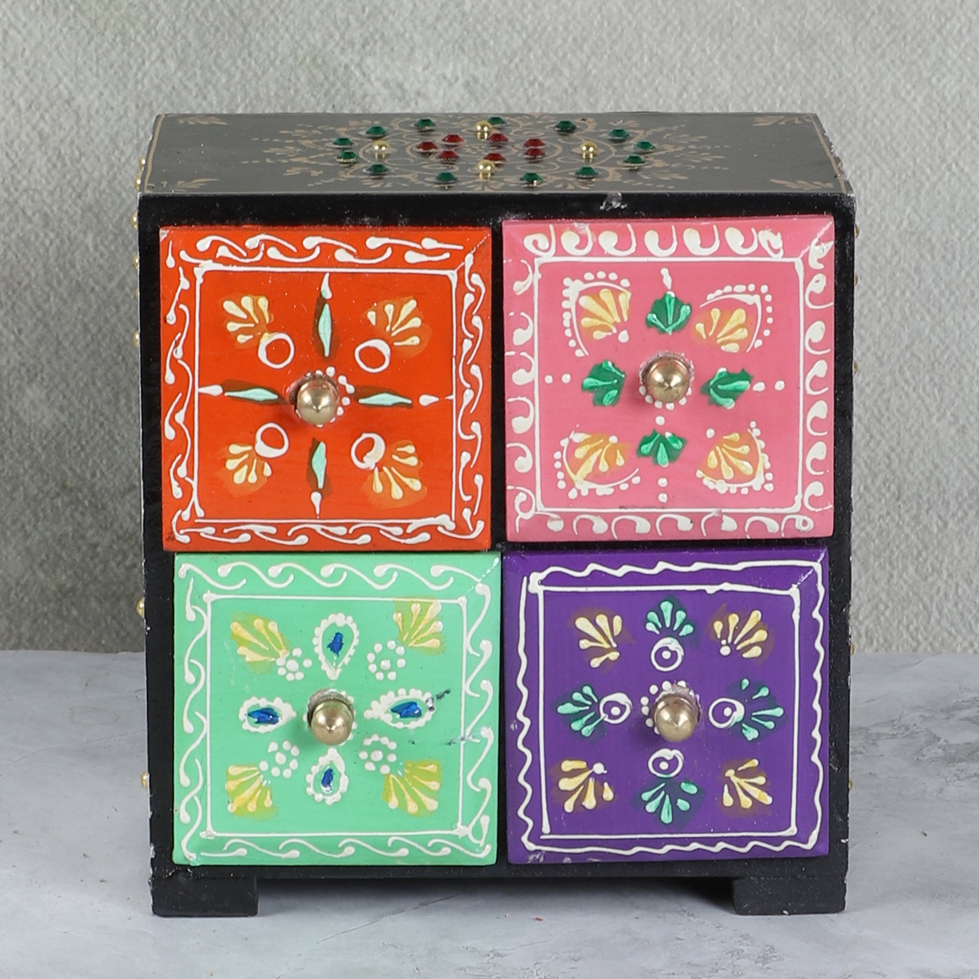 Buy Upsa Handpainted Jewellery Organizer Jewelbox from Vaaree