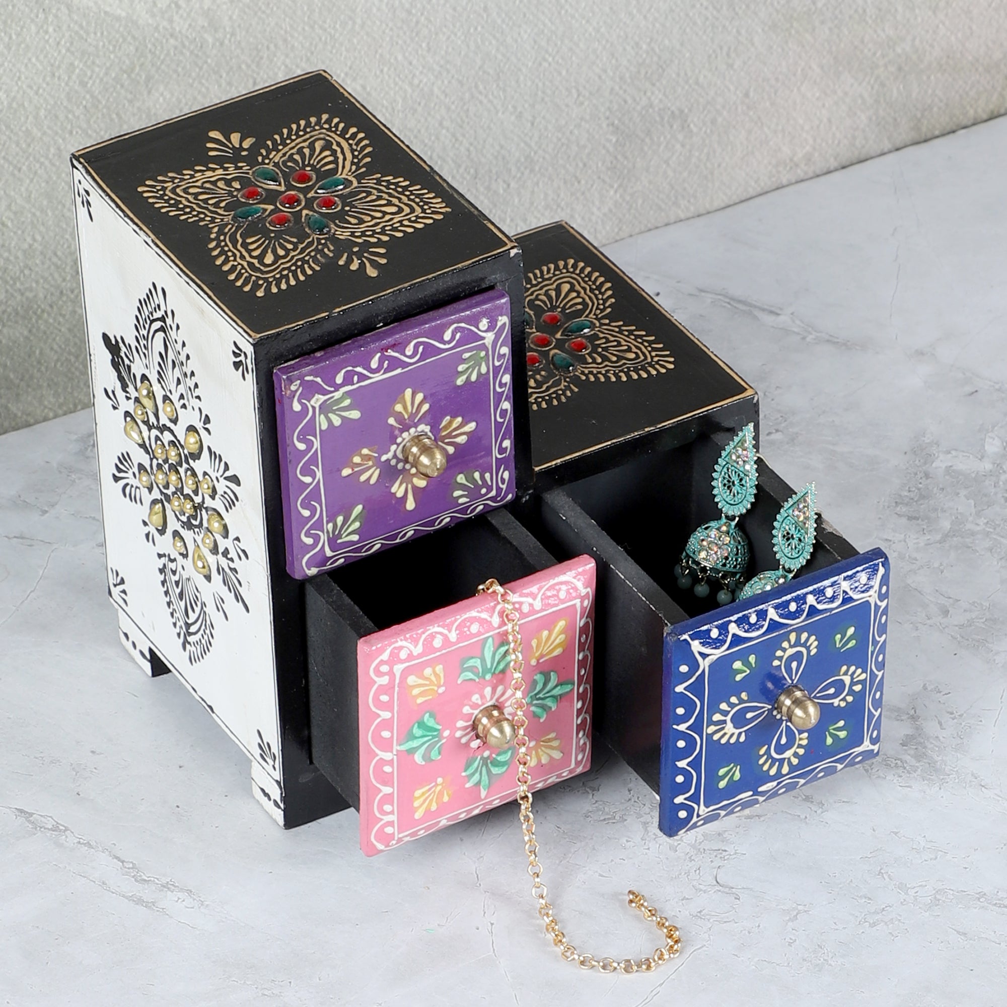 Buy Mitra Handpainted Jewellery Organizer Jewelbox from Vaaree