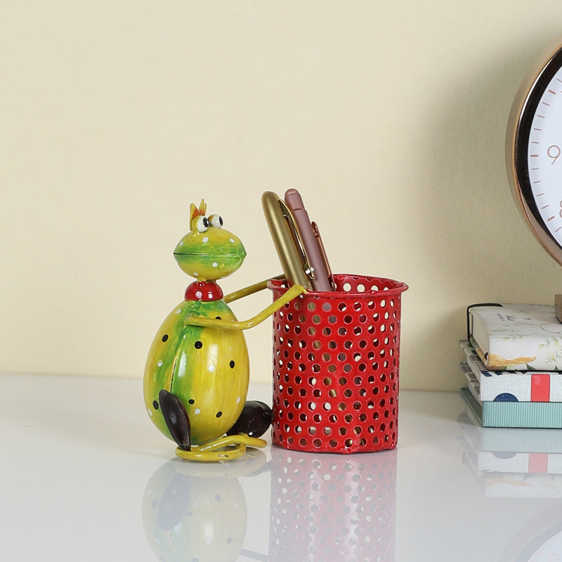 Buy Frog Prince Stationary Stand Pen Stand from Vaaree