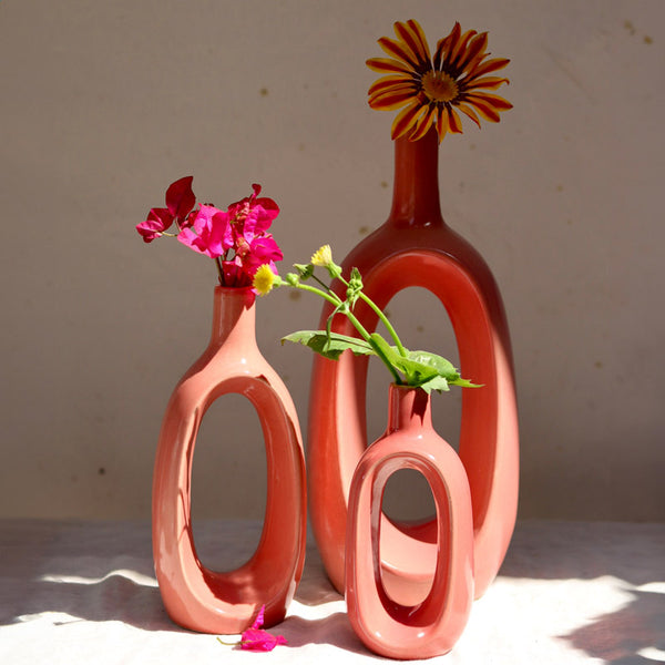 Buy Preston Halo Vase - Set Of Two Vase from Vaaree