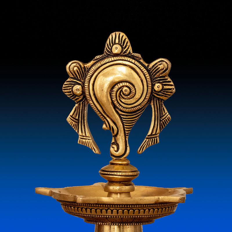 Buy Holy Handcarved Shankh Diya Diyas from Vaaree