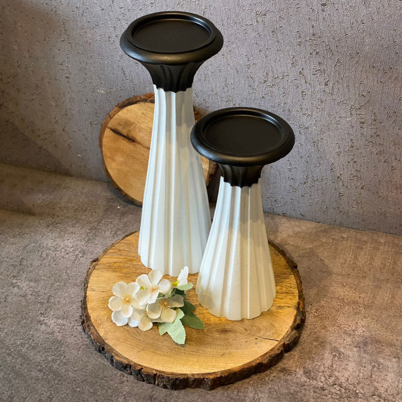 Buy Ember Chromo Mangowood Candle Holder - Black & White Candle Holders from Vaaree