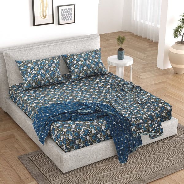 Buy Zinal Floral Bedding Set - Blue Bedding Set from Vaaree