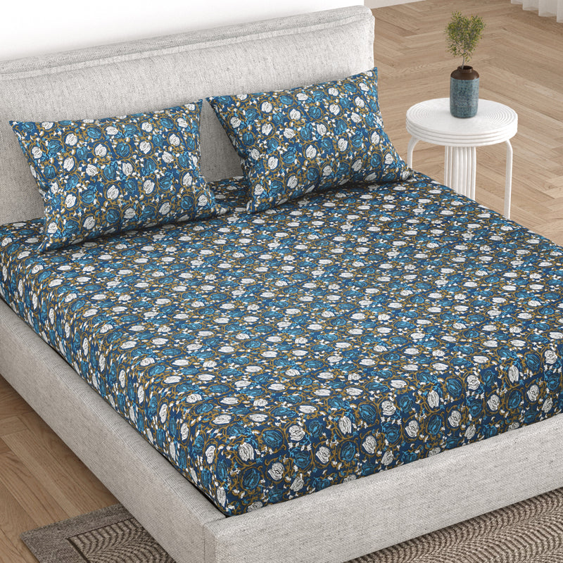 Buy Zinal Floral Bedding Set - Blue Bedding Set from Vaaree