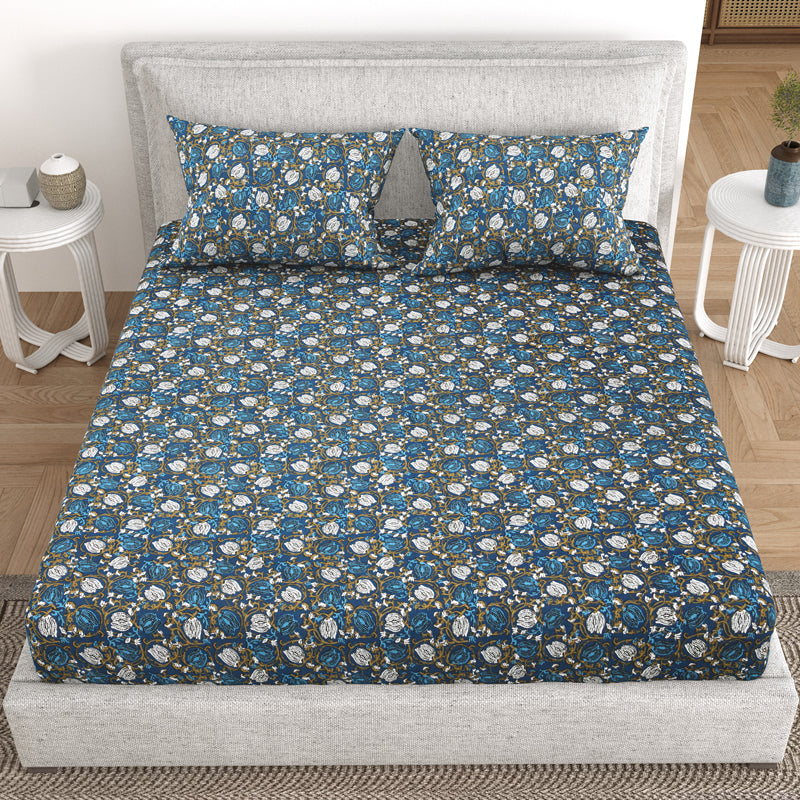 Buy Zinal Floral Bedding Set - Blue Bedding Set from Vaaree