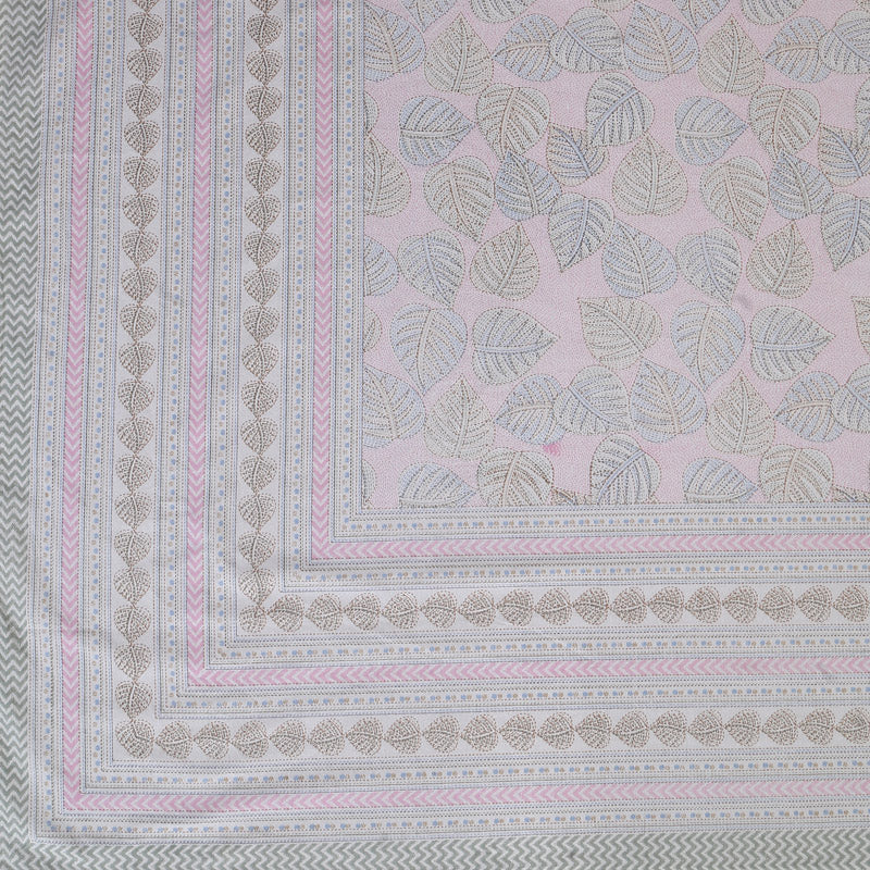 Buy Nistara Floral Bedsheet - Pink Bedsheets from Vaaree