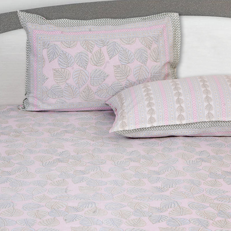 Buy Nistara Floral Bedsheet - Pink Bedsheets from Vaaree