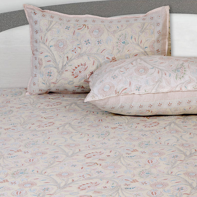 Buy Samuna Floral Bedsheet - Peach Bedsheets from Vaaree