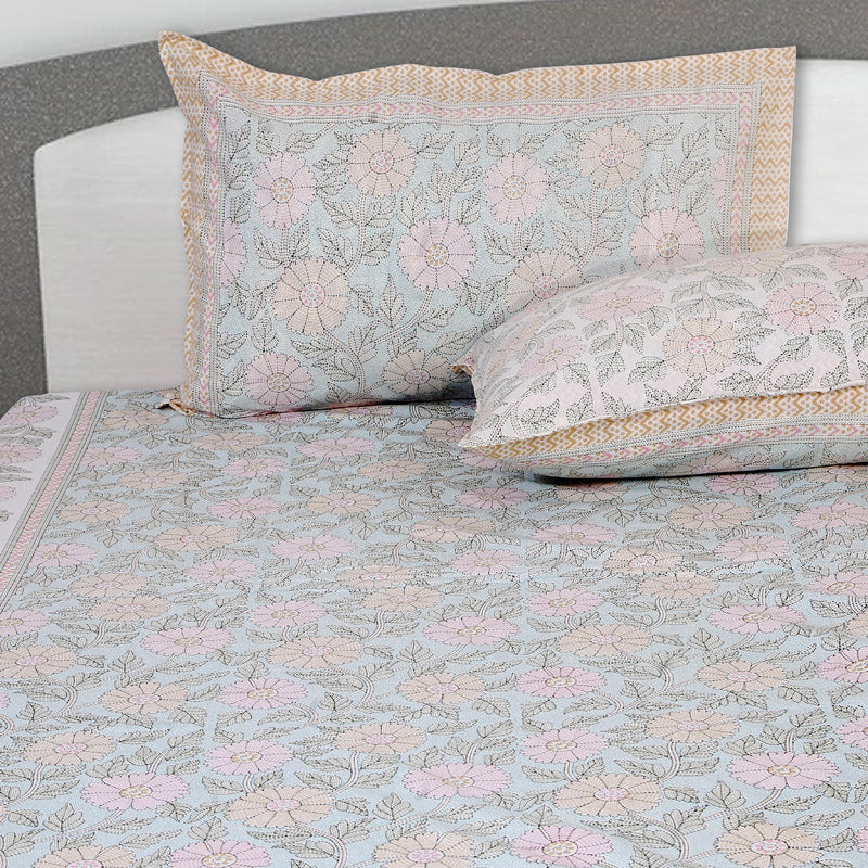 Buy Niagra Floral Bedsheet - Peach Bedsheets from Vaaree