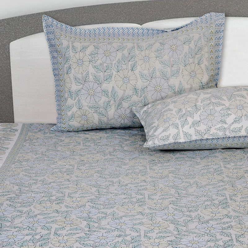 Buy Niagra Floral Bedsheet - Blue Bedsheets from Vaaree