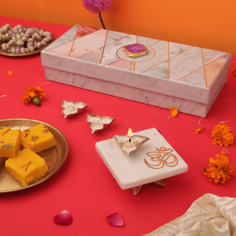 Buy Mithuna Om Marble Festive Gift Box Gift Box from Vaaree