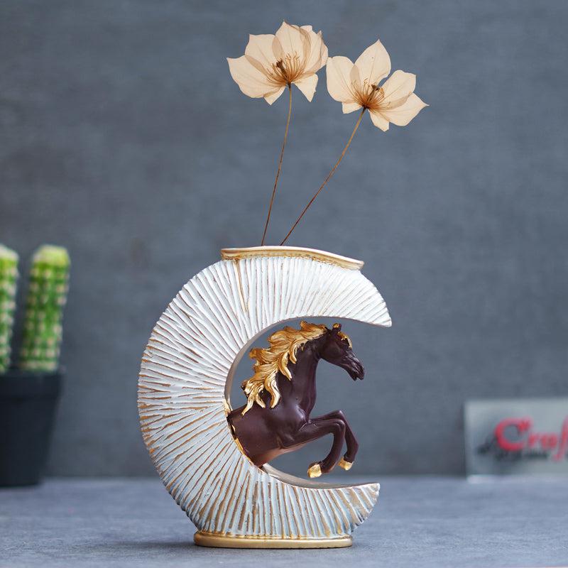 Buy Stalli Statement Planter Pots & Planters from Vaaree