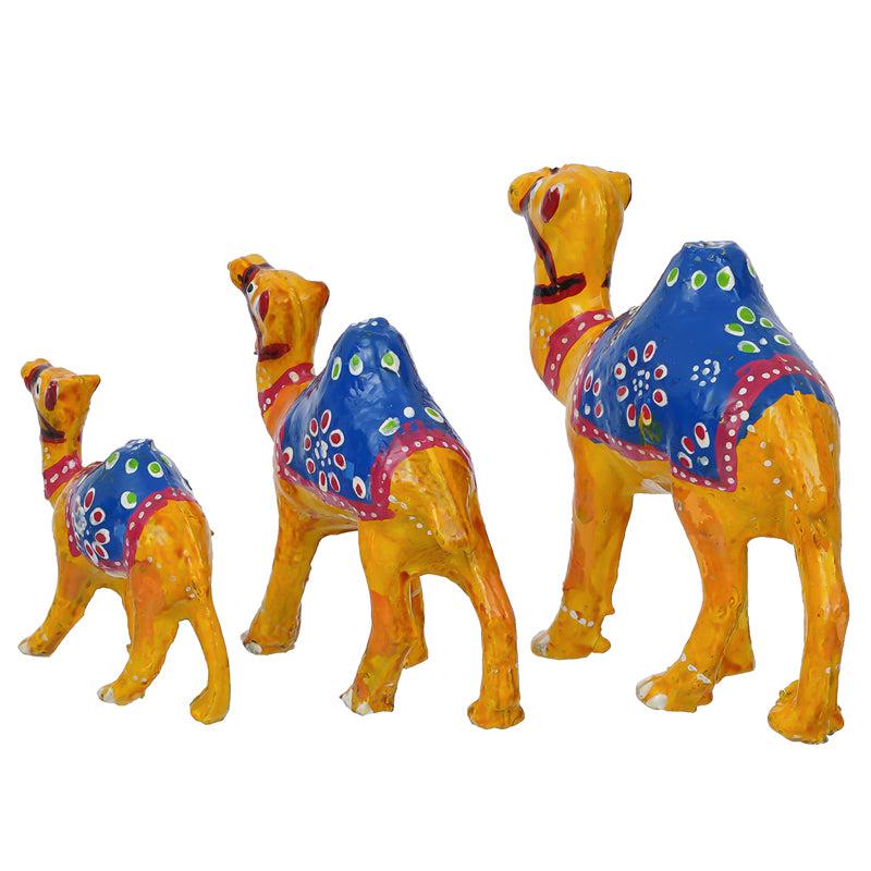 Buy Desert Kings Showpiece - Set Of Three Showpieces from Vaaree