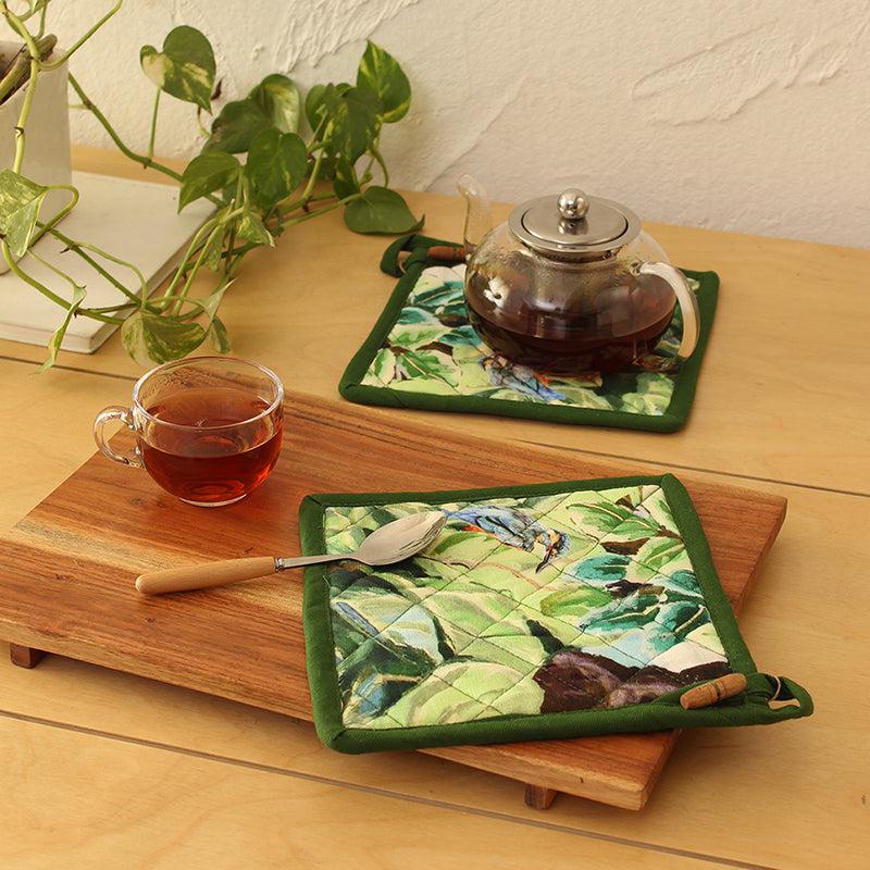 Buy Namdapha Pot Holder (Green) - Set Of Two Pot Holders from Vaaree