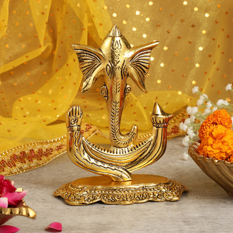 Buy Divine Ganpati Rakhi Hamper Rakhi Hamper from Vaaree