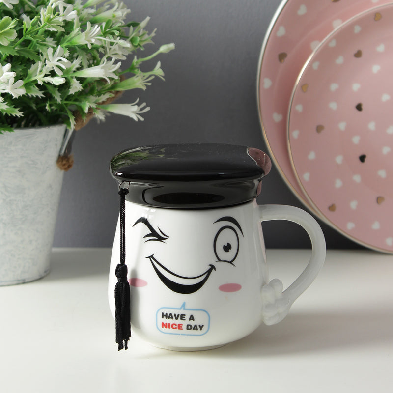 Buy Graduation Cap Quirky Mug With Lid (400 ML) - Black Mug & Tea Cup from Vaaree