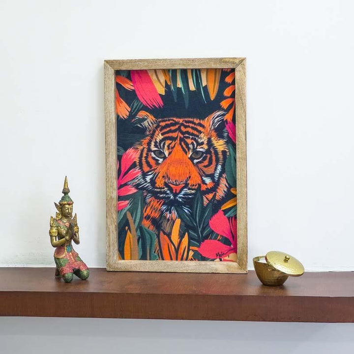 Buy Jungle Ka Raja Canvas Painting at Vaaree online | Beautiful Wall Art & Paintings to choose from