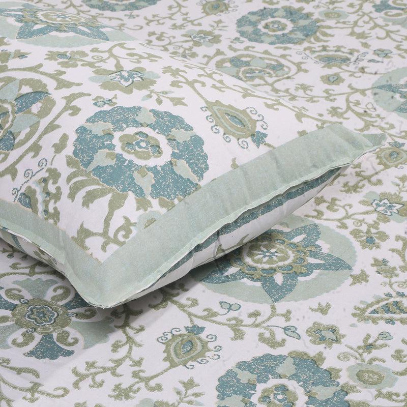 Buy Griffin Floral Bedsheet - Green Bedsheets from Vaaree