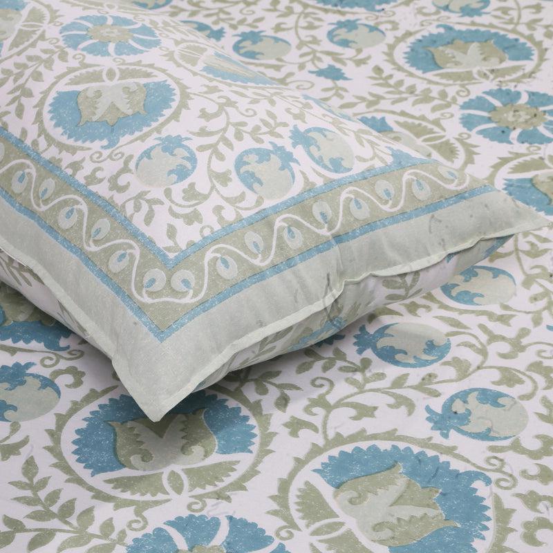 Buy Hazel Floral Bedsheet - Green Bedsheets from Vaaree