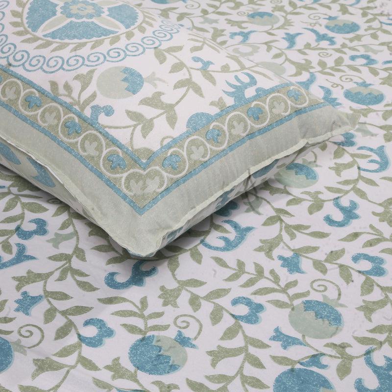 Buy Imani Floral Bedsheet - Green Bedsheets from Vaaree