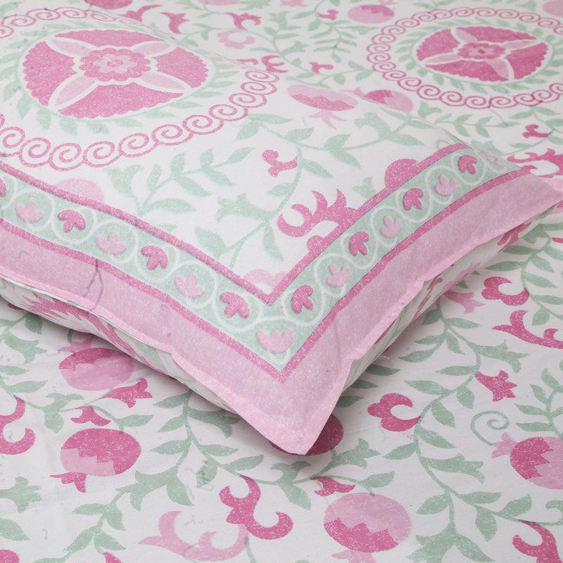 Buy Imani Floral Bedsheet - Pink Bedsheets from Vaaree