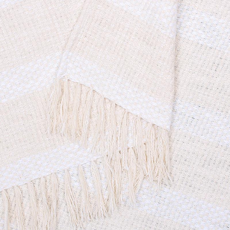 Buy Aegona Cotton Throw Throws from Vaaree