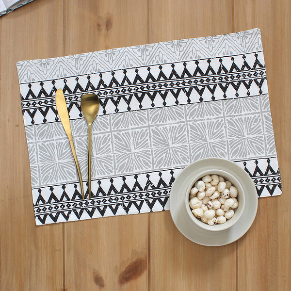 Table Mat - Alankaar Placemat (Black) - Set Of Two