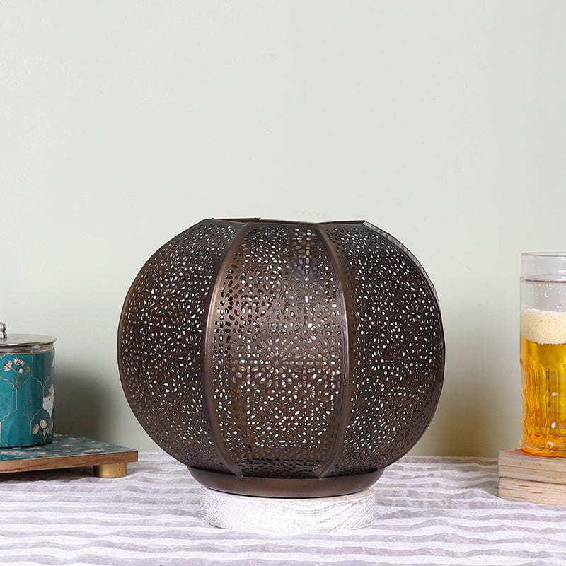 Table Lamp - Nira Round Etched Table Lamp With Wooden Base