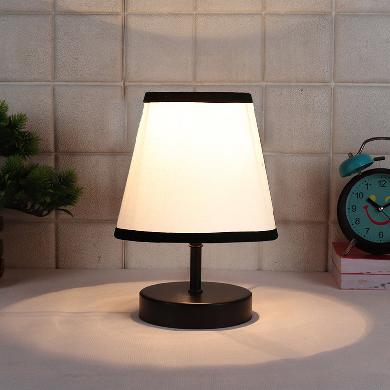 Table Lamp - Otravo Table Lamp - White