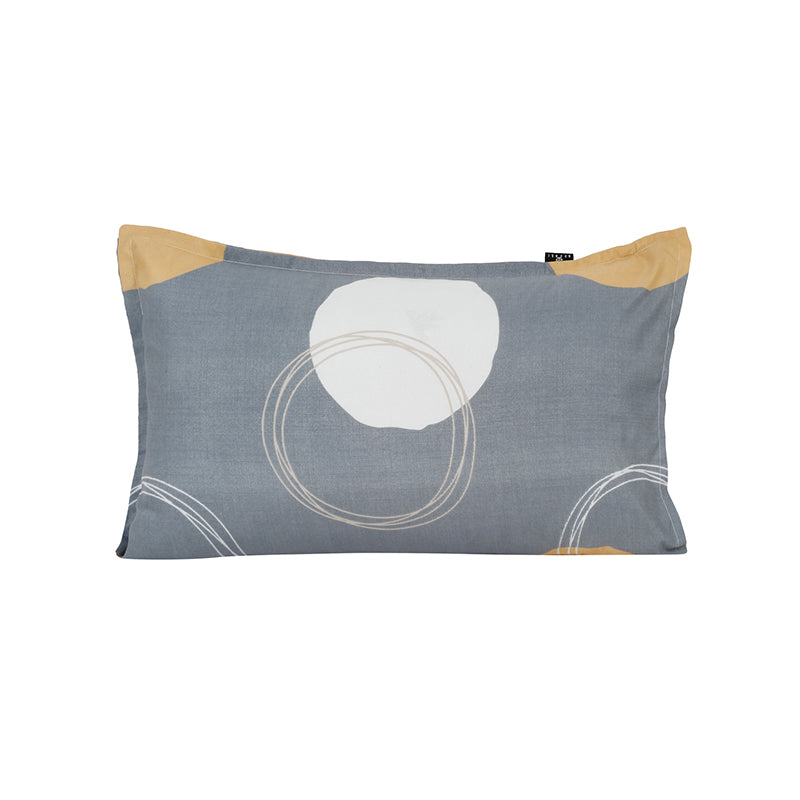 Buy Revo Pillow Cover - Set Of Two Pillow Covers from Vaaree