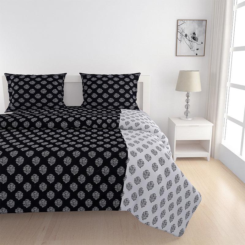 Buy Dama Ethnic Bedding Set - Black & White Bedding Set from Vaaree