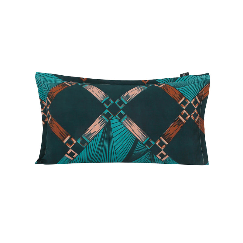 Buy Maxo Abstract Pillow Cover - Set Of Two Pillow Covers from Vaaree