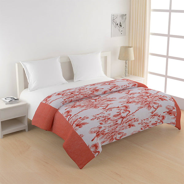 Misty Floral Comforter - Red
