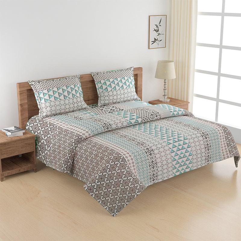 Buy Ara Geometric Bedding Set Bedding Set from Vaaree