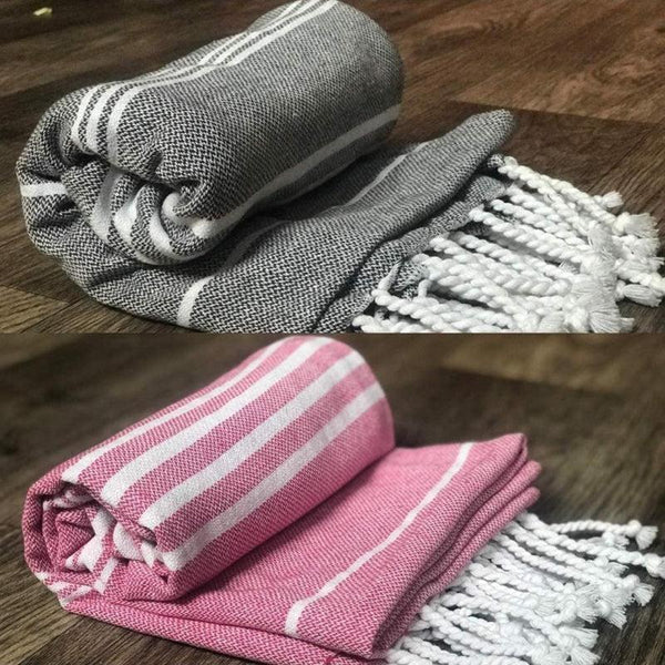 Buy Rodgo Bath Towel (Grey & Pink ) - Set Of Two Bath Towels from Vaaree