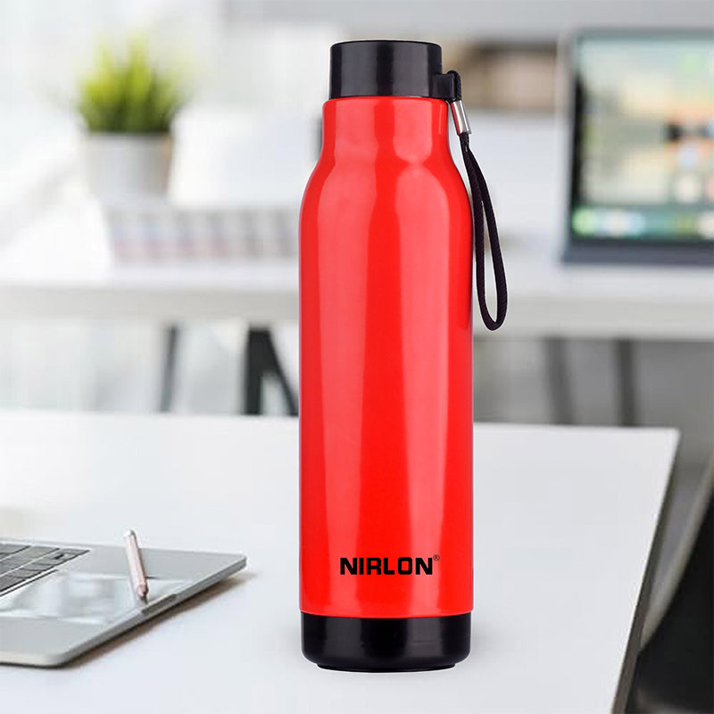 Buy Viora Water Bottle (Red) - 480 ML Bottle from Vaaree