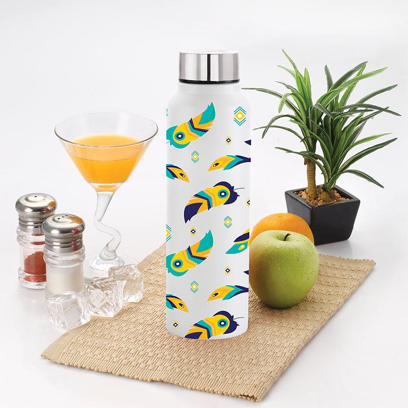 Buy Feather Free Water Bottle - 1000 ML Bottle from Vaaree