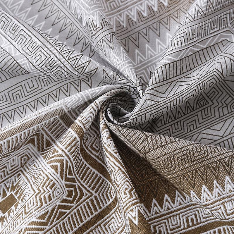 Buy Kendal Geometric Comforter Comforters & AC Quilts from Vaaree