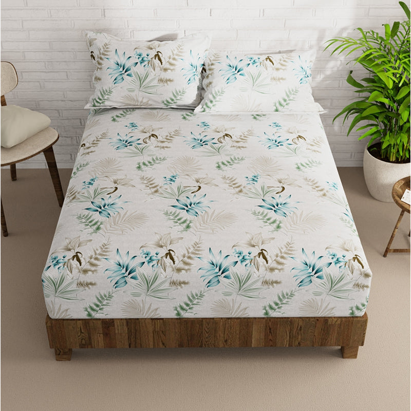 Buy Comrae Floral Bedsheet Bedsheets from Vaaree