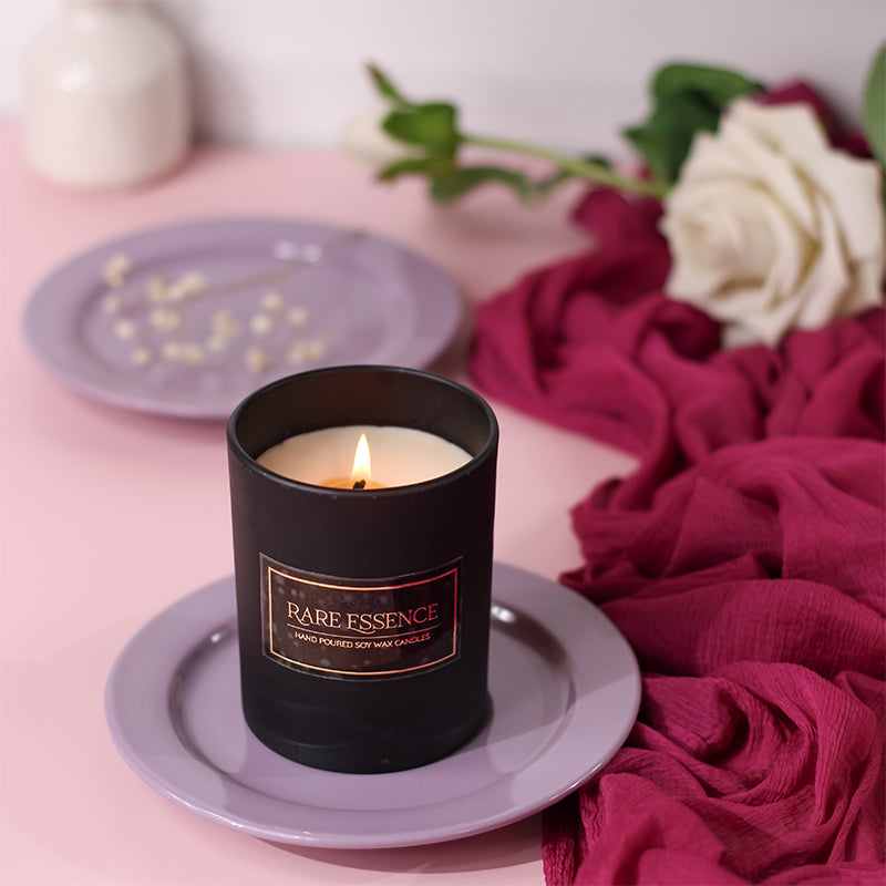 Buy Daphne Jar Candle - Fruity Notes Candles from Vaaree