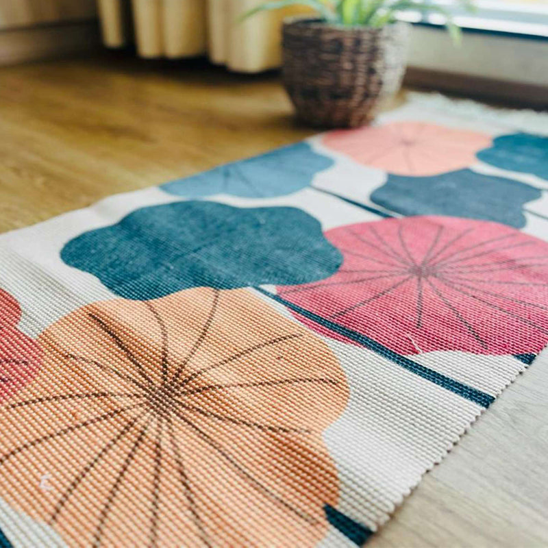 Buy Dandelion Runner Rug Runner Rug from Vaaree