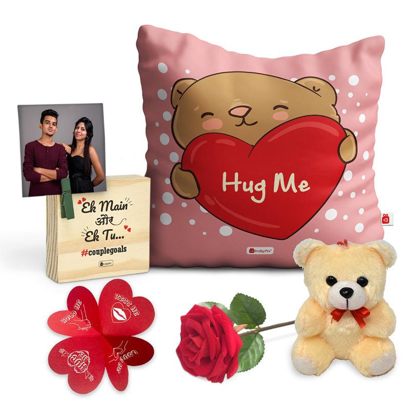 Buy Hug Me Gift Set Gift Box from Vaaree